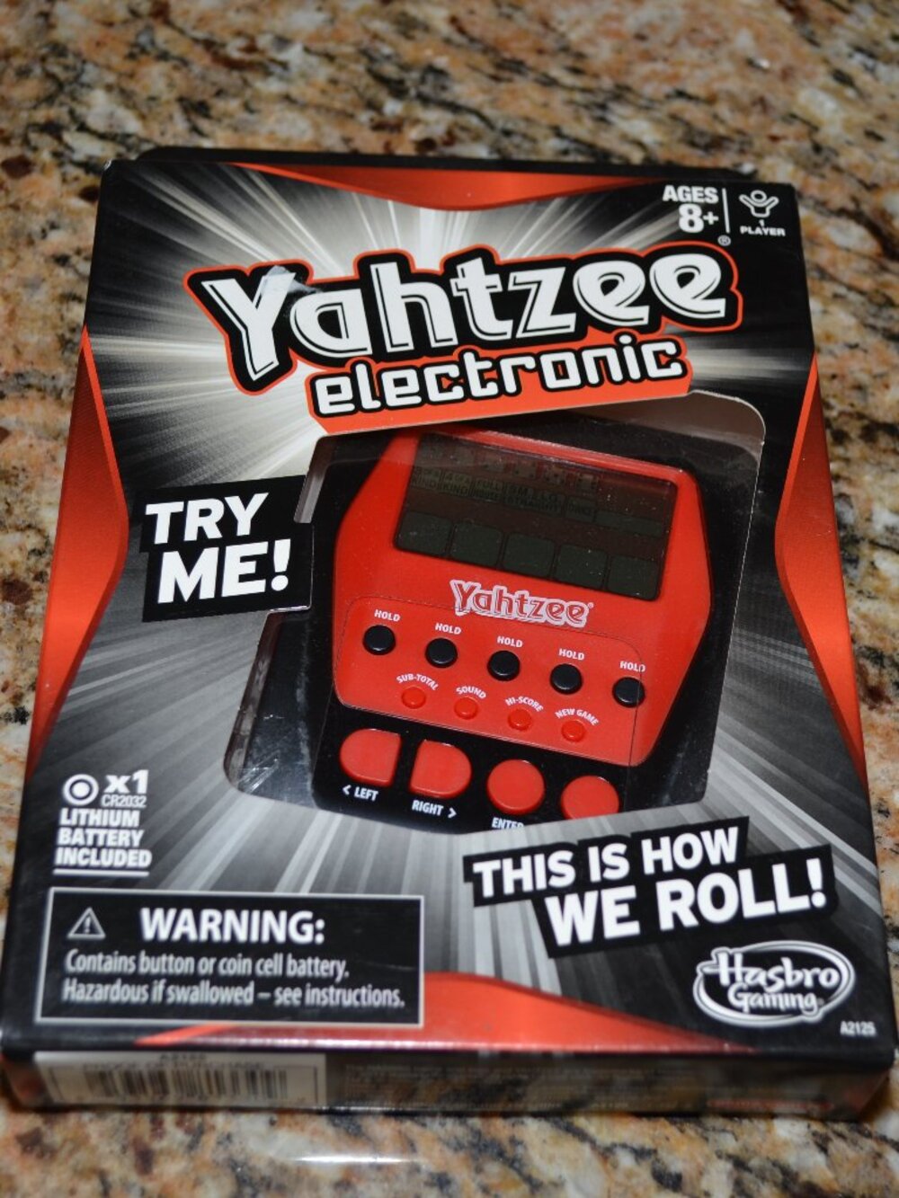 New Sealed Hasbro Yahtzee Handheld Digital Electronic Travel Game - A2125
